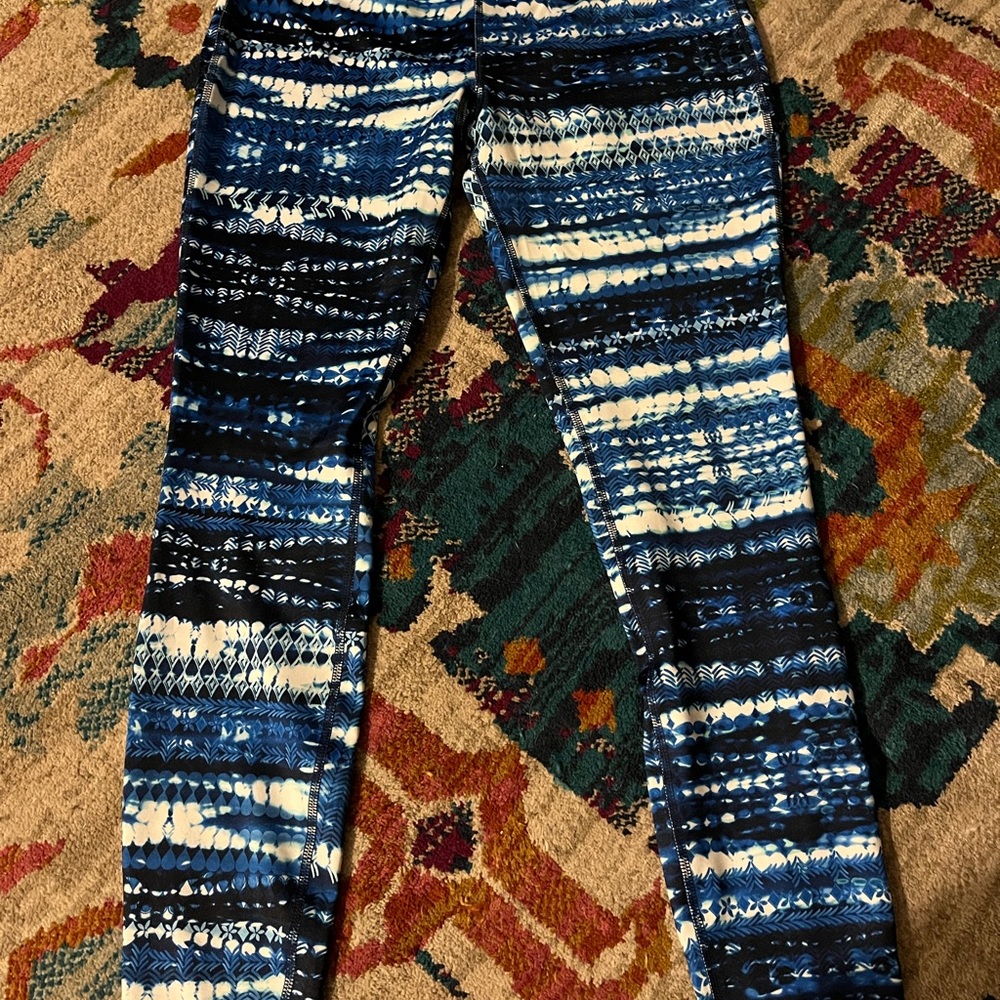Blue leggings